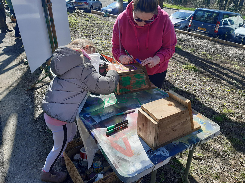 Making bird boxes at Malvern Close community garden