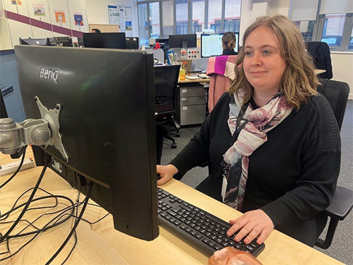 Amy, Knowledge Specialist